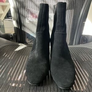 Blondo Sadie black suede boots waterproof